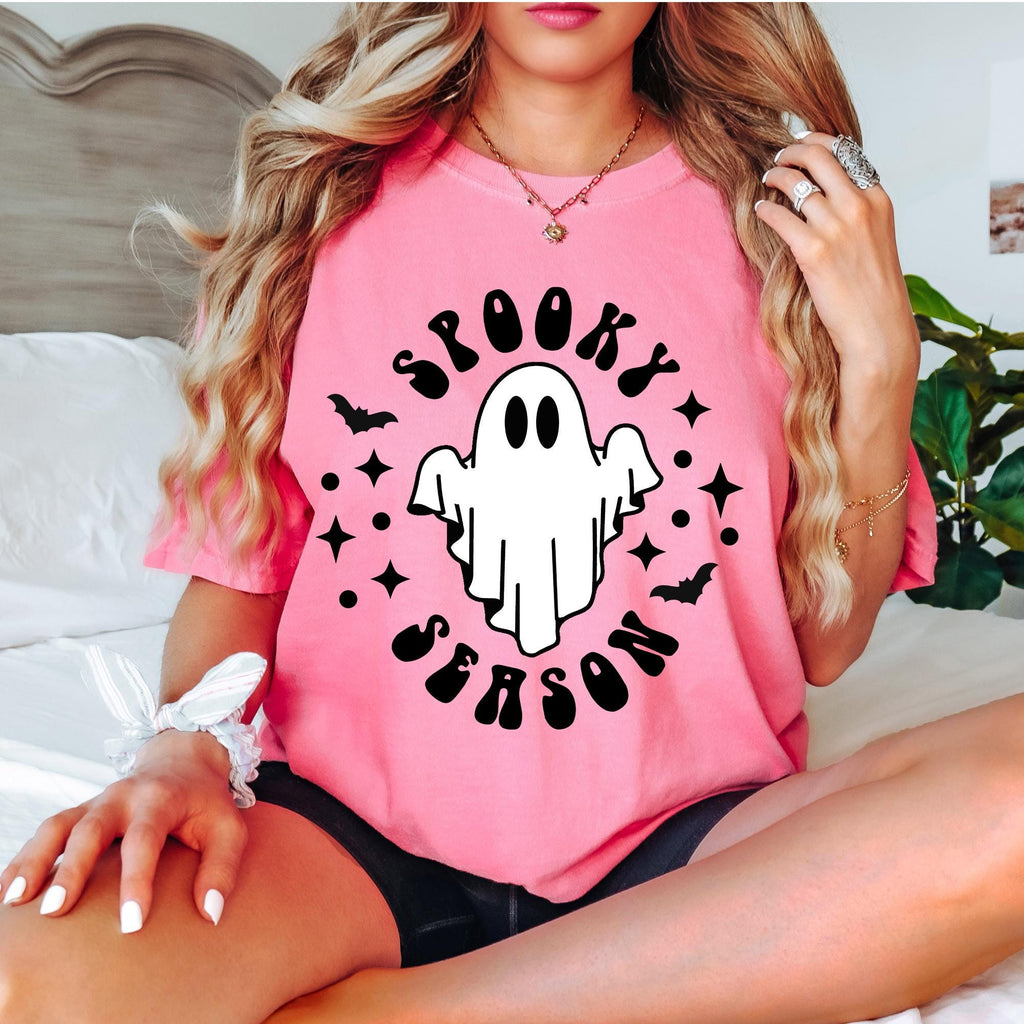 Halloween T-Shirt, Cute Ghost Graphic Tee, Women's Spooky Season Retro Vintage Top, Fall Fashion, Halloween Costume Shirt
