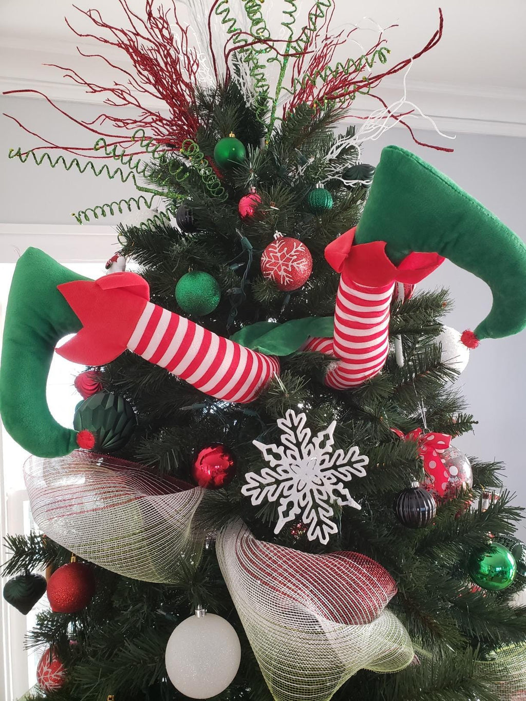 Christmas Tree Elf Legs Decoration – Funny Holiday Ornament for Xmas Tree Decor, Striped Elf Leg Insert, Whimsical Indoor Decoration